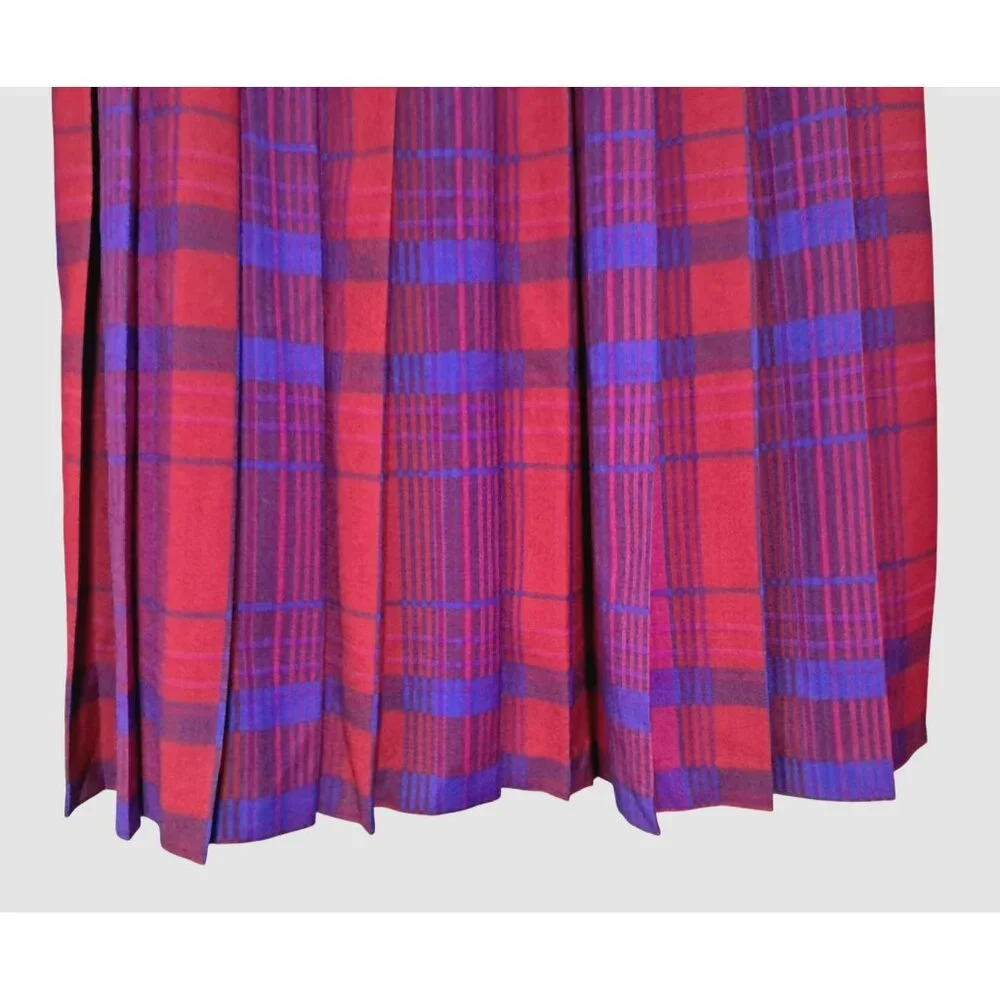 Pendleton Pleated Skirt Womens 6 / 8 Vintage Red Purple Plaid Wool Midi Made USA